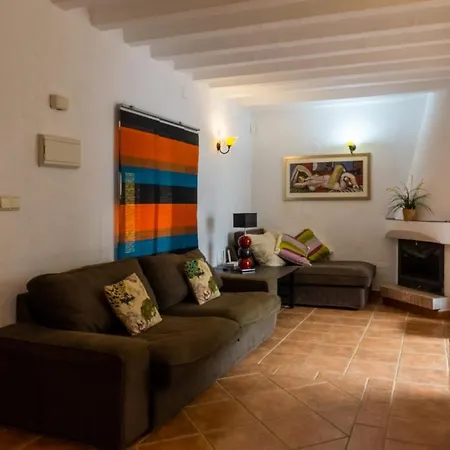 Idyllic Townhouse In Old Town Holiday home