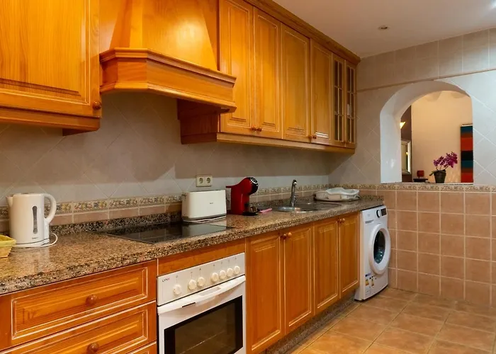 Idyllic Townhouse In Old Town Marbella