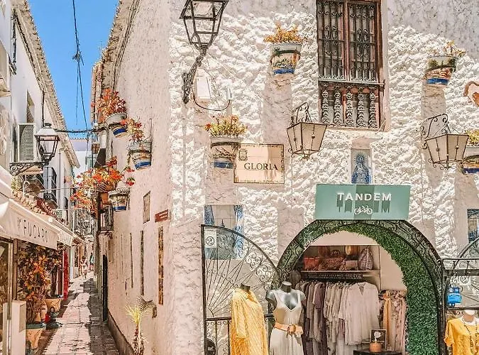 Idyllic Townhouse In Old Town Marbella