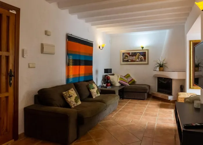 Idyllic Townhouse In Old Town Tatil Evi