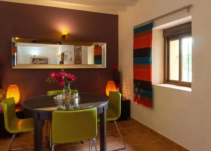 Idyllic Townhouse In Old Town Tatil Evi *