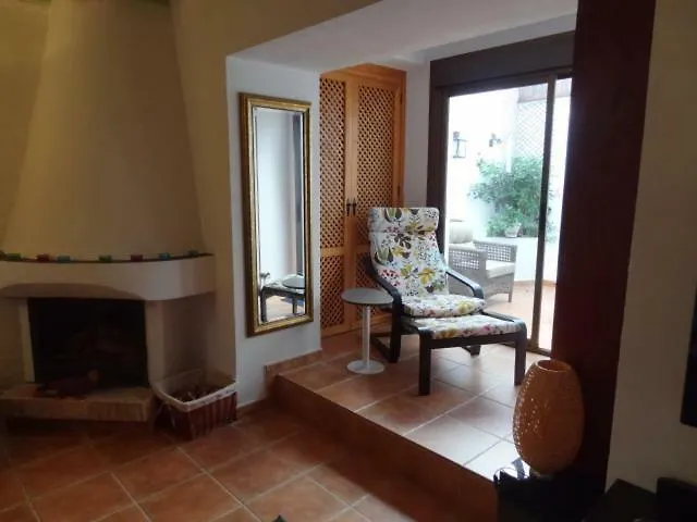 Idyllic Townhouse In Old Town Tatil Evi *